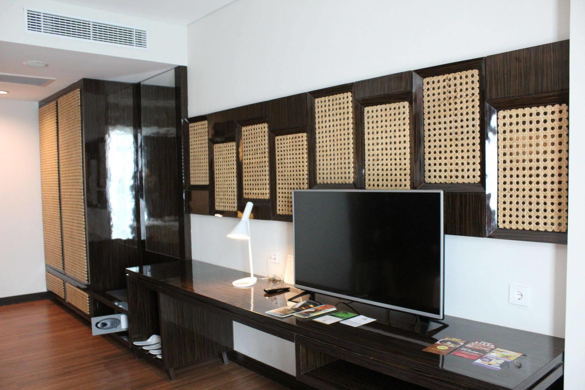 The Atrium Hotel & Resort Yogyakarta Melati Exterior foto